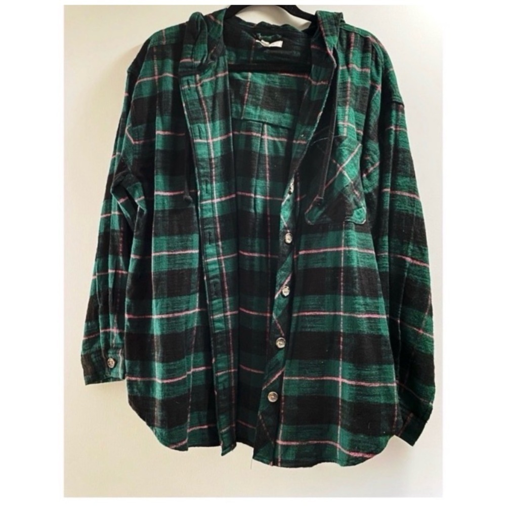MAURICES Green Plaid Hooded Flannel Top - Picture 4 of 7